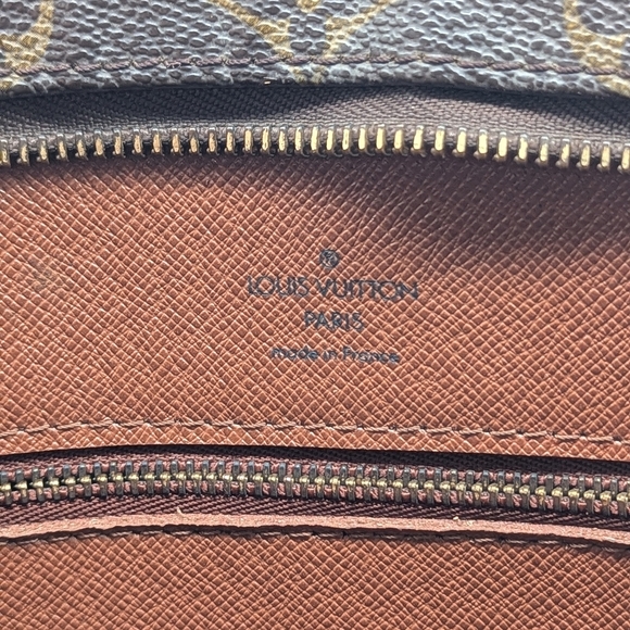 Louis Vuitton Monogram Canvas Hudson Tote - Picture 16 of 16